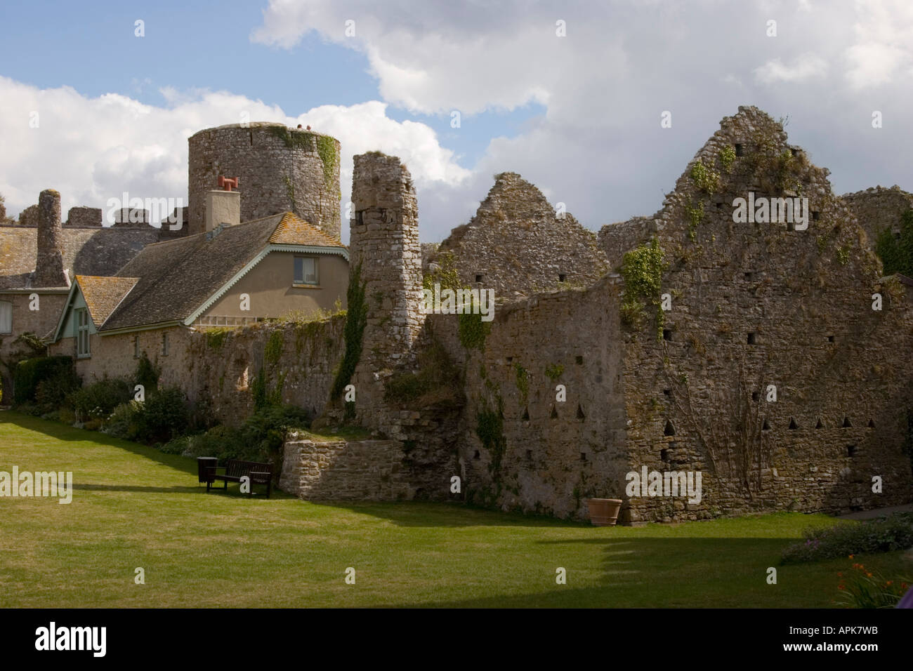 Manorbier Castle in Pembrokeshire Wales Foto Stock