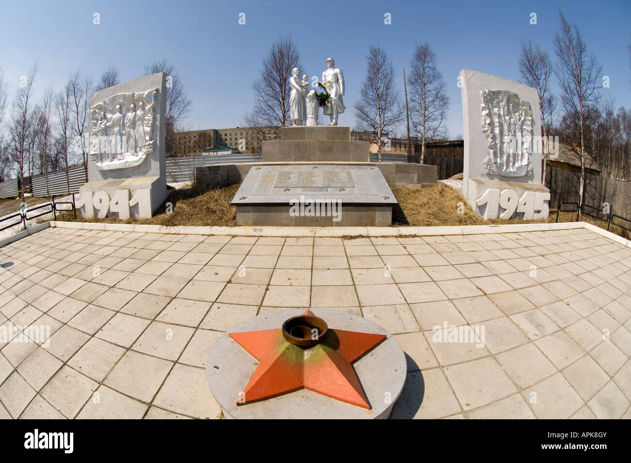 Grande Guerra Patriottica 19411945 monumento di Nogligi sull isola di Sakhalin Foto Stock
