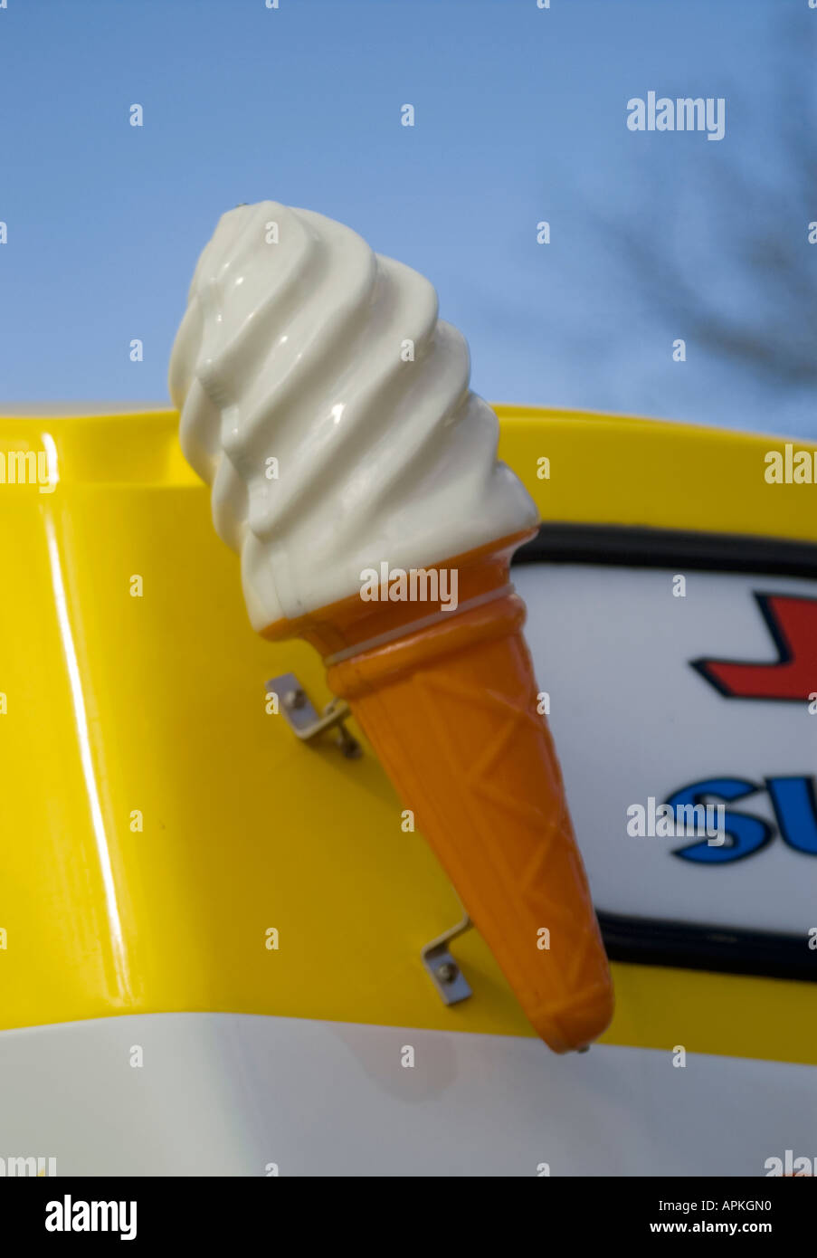 Close-up del cono gelato su un gelato van Foto Stock