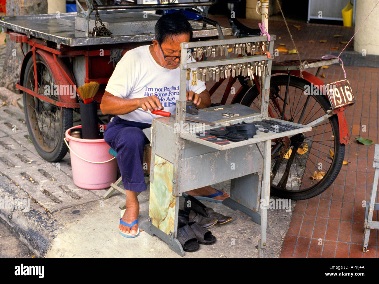Singapore China Town key maker shop Foto Stock
