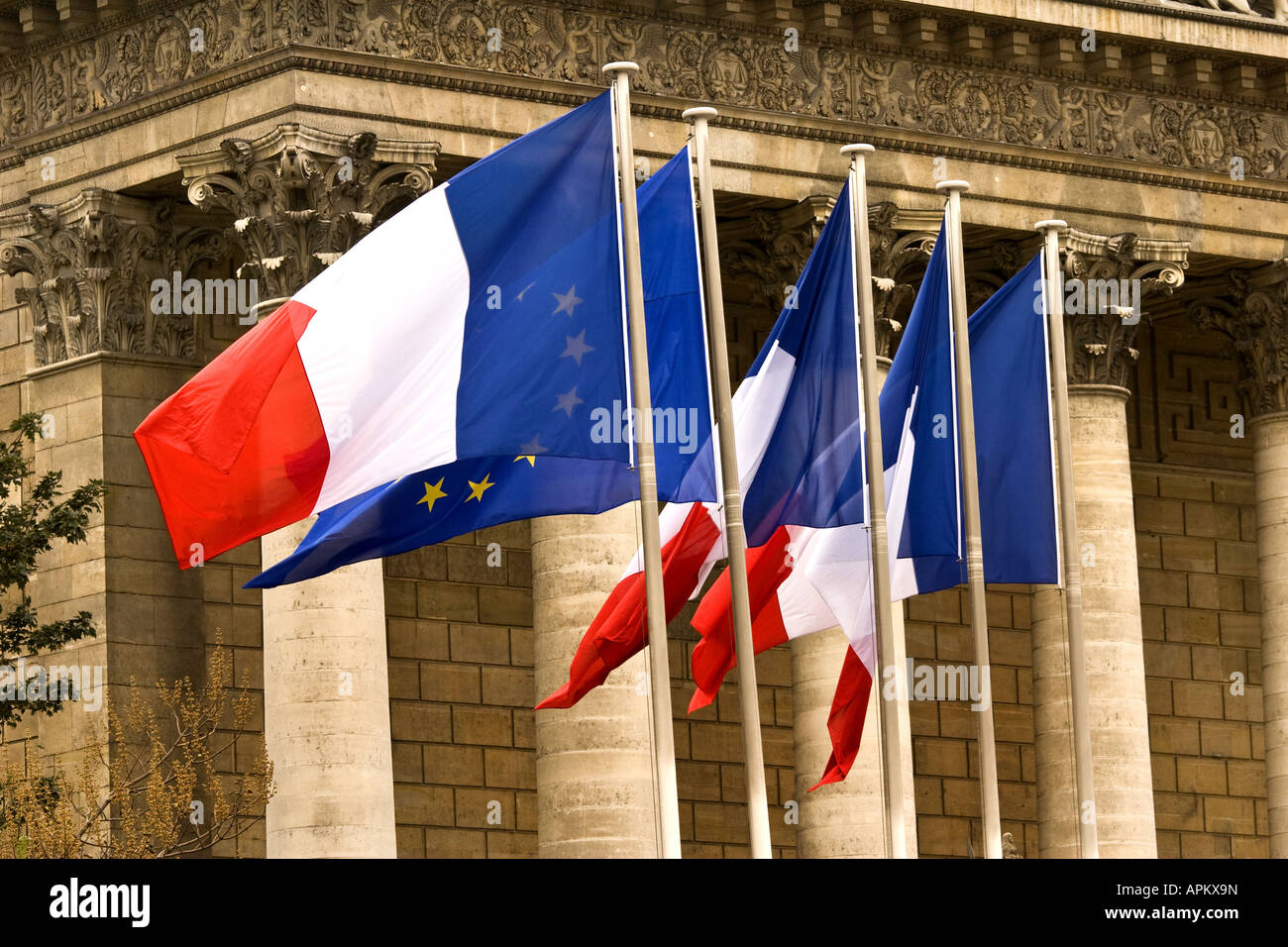 Bandiere di Francia e Unione europea, Francia, Parigi Foto Stock