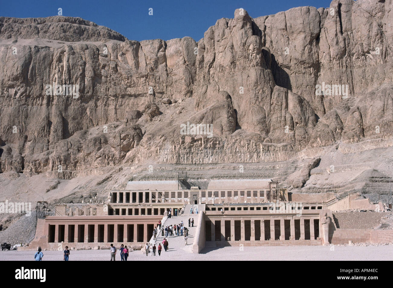 Tempio di Hatshepsut c 1520 1483 BC XVIII dinastia a Deir el-Bahari Egitto Foto Stock