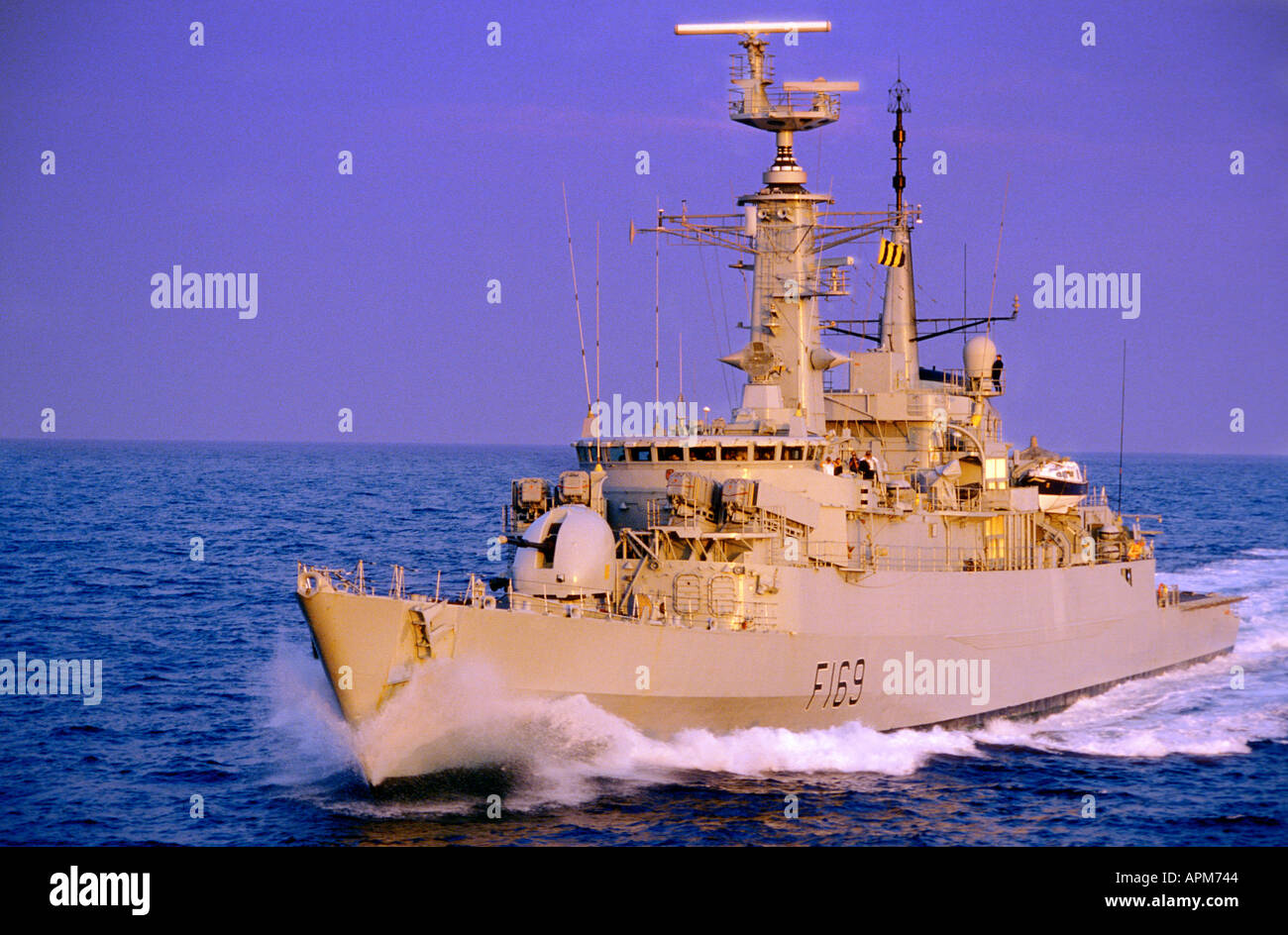 Type 21 frigate immagini e fotografie stock ad alta risoluzione - Alamy