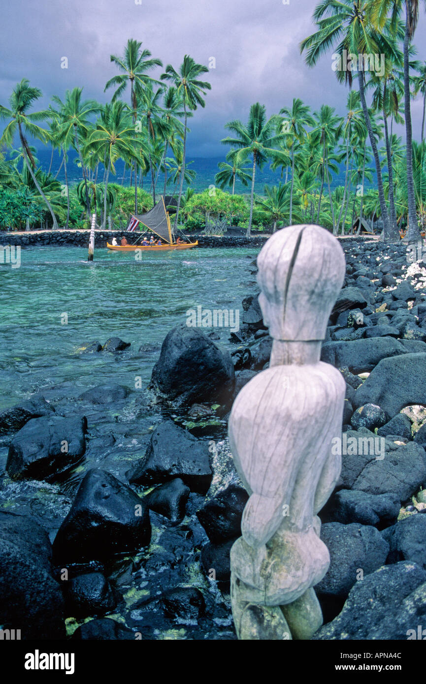 Vista da Puuhonau O Honaunau città di rifugio di un parco nazionale storico sulla Big Island delle Hawaii Foto Stock