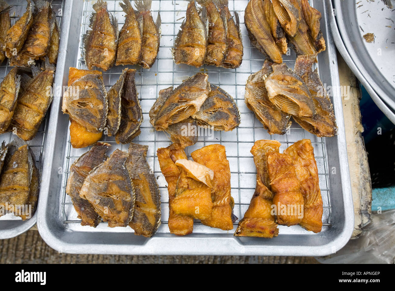 Pesce fritto per la vendita della Thailandia Foto Stock