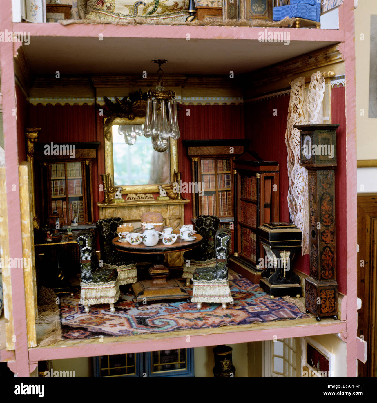 Dolls House 4 ritratti vittoriani Dipinti in cornici d'oro in miniatura