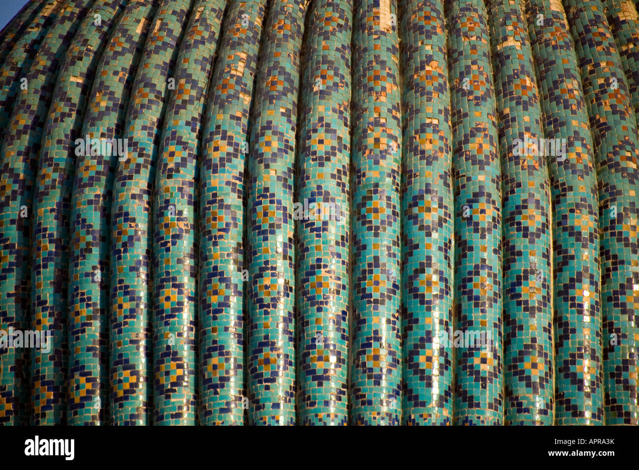 La cupola in piastrelle di Guri Amir - Tamerlane il mausoleo di Samarcanda Foto Stock