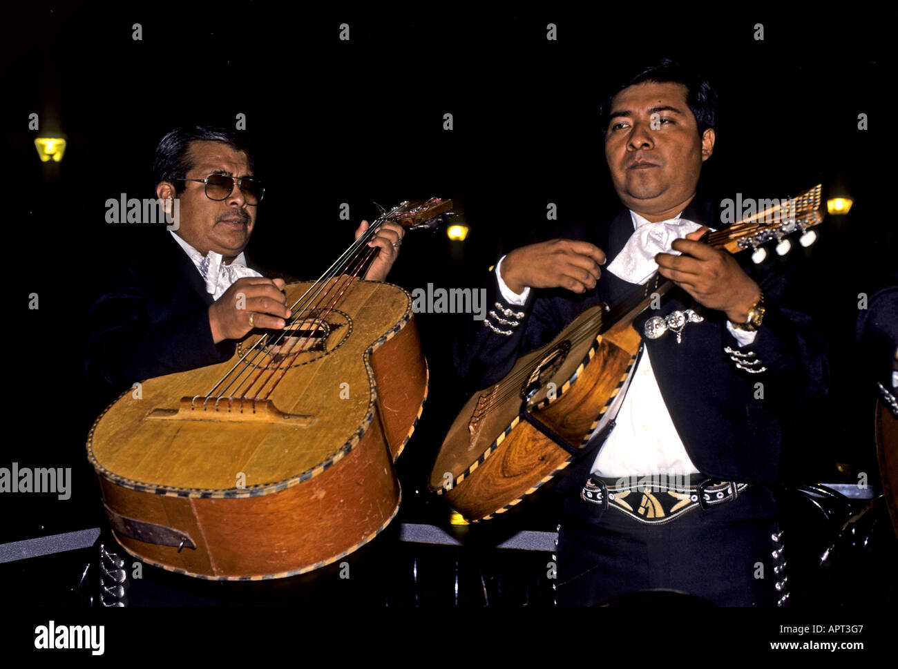 Musica Mariachi Oaxaca chitarrista chitarrista chitarristi Messico Foto Stock