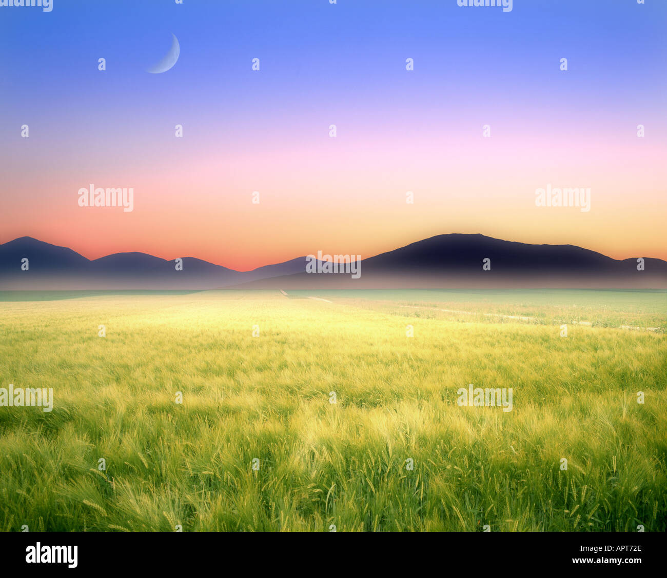 CH - NEUCHATEL: il paesaggio e le montagne del Giura vicino a St. Imier Foto Stock
