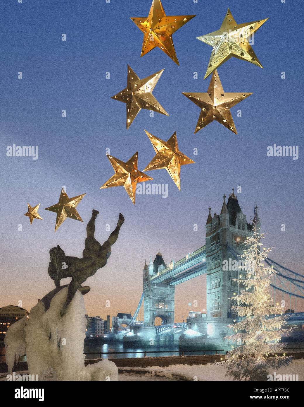 GB - LONDRA: Natale presso il Tower Bridge Foto Stock