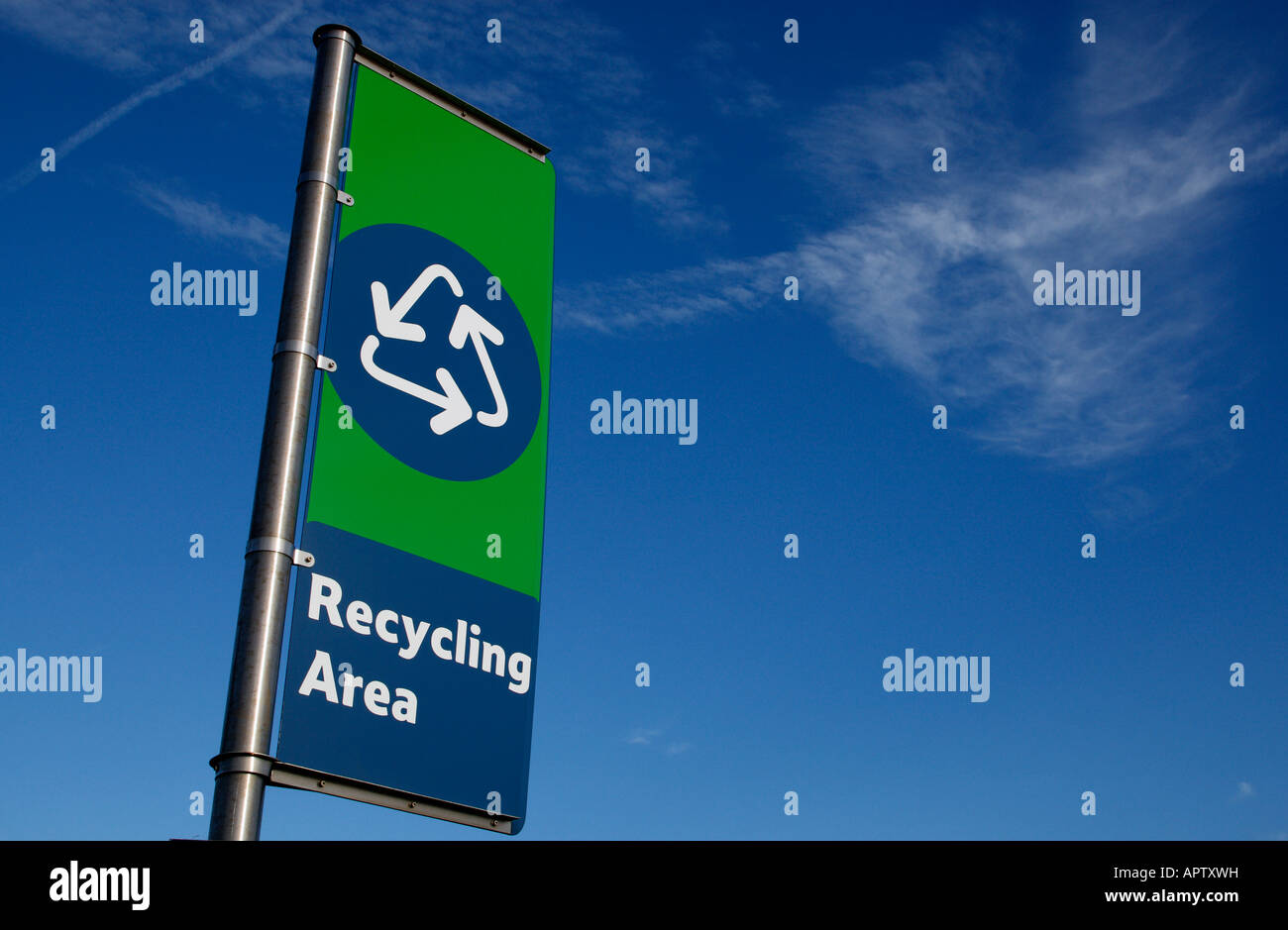 Area di riciclaggio segno bedworth Coventry Inghilterra England Regno Unito Foto Stock