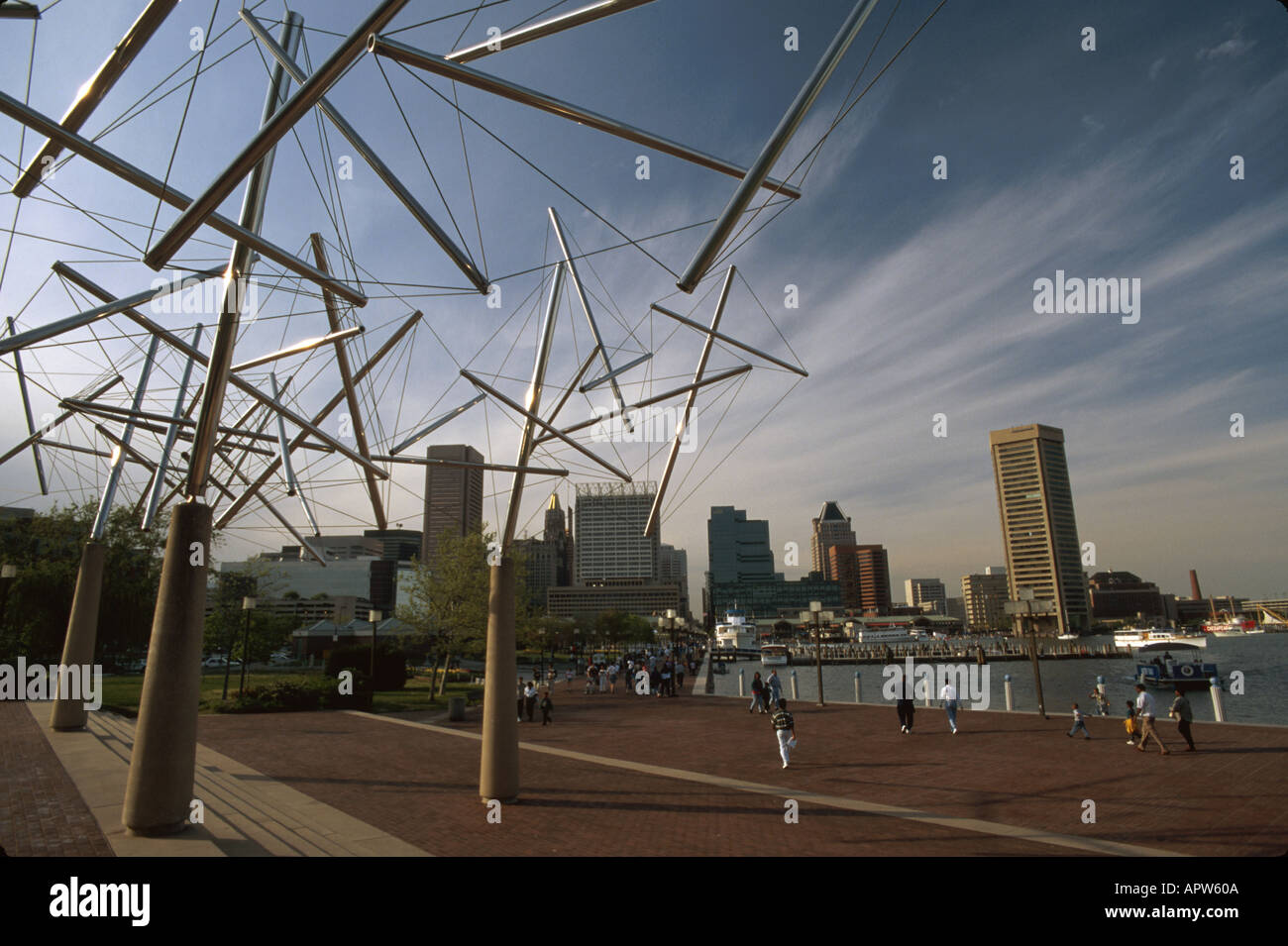 Maryland,MD,Mid Atlantic,Old Line state,Baltimora,Porto interno,porto,opere d'arte pubblica vicino al Maryland Science Center,centro,skyline del centro,citysca Foto Stock