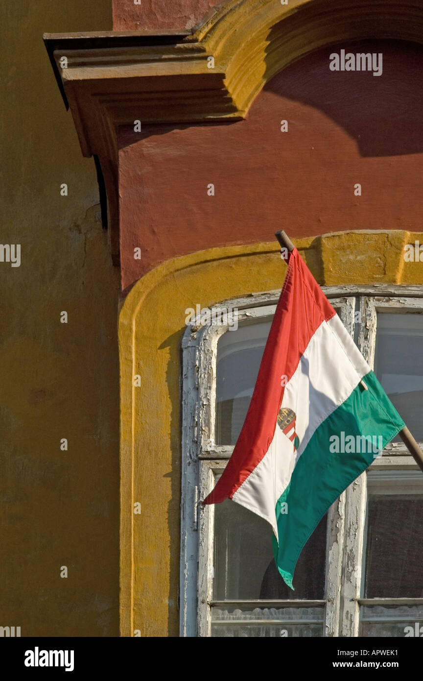 Gyor, Western oltre Danubio, Ungheria. Bandiera ungherese Foto Stock