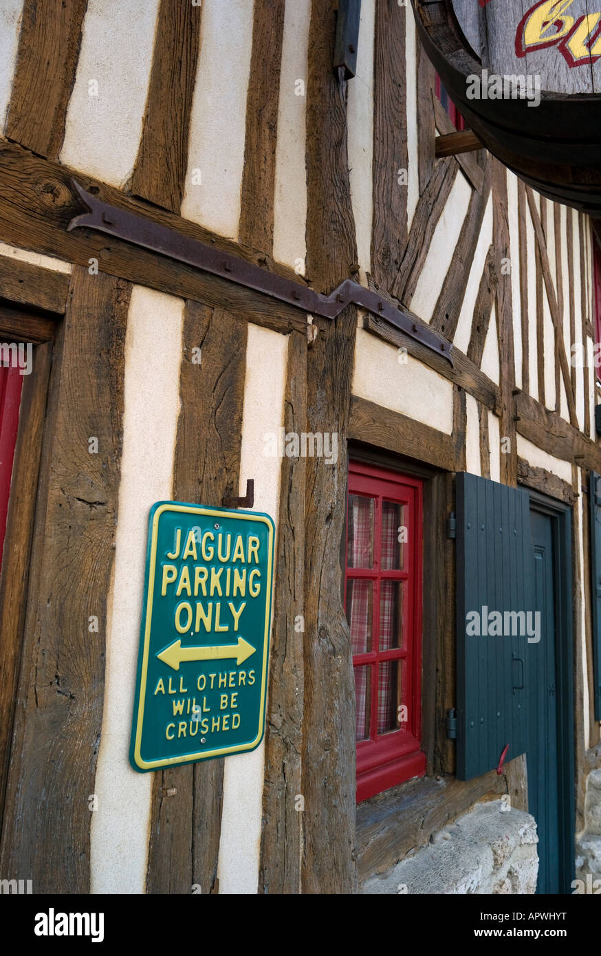 Simbolo di parcheggio Pierrefitte En Auge Calvados Basse Normandia Francia Foto Stock