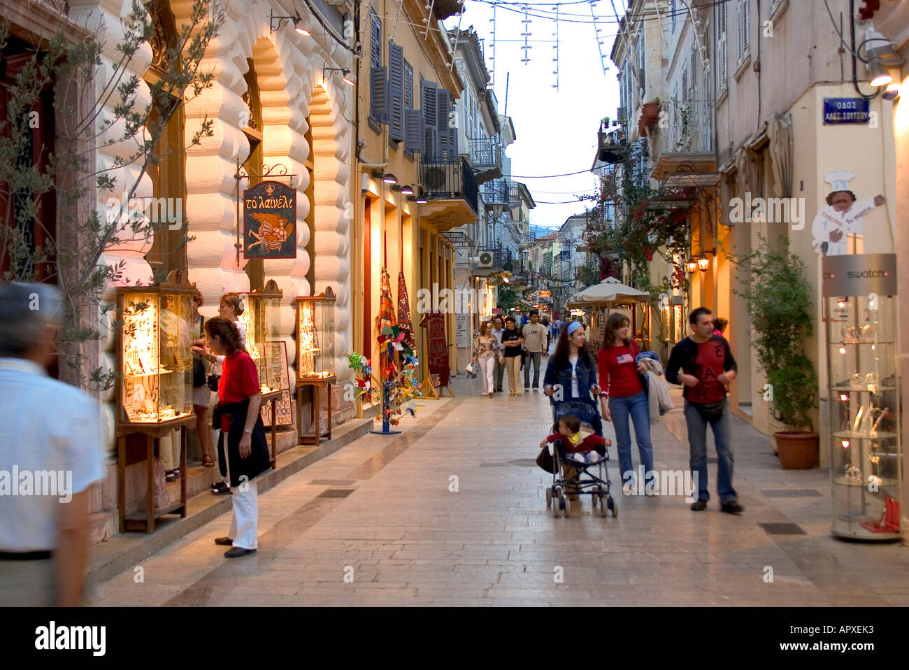 Shopping street, Nafplio, Peloponneso, Grecia Foto Stock