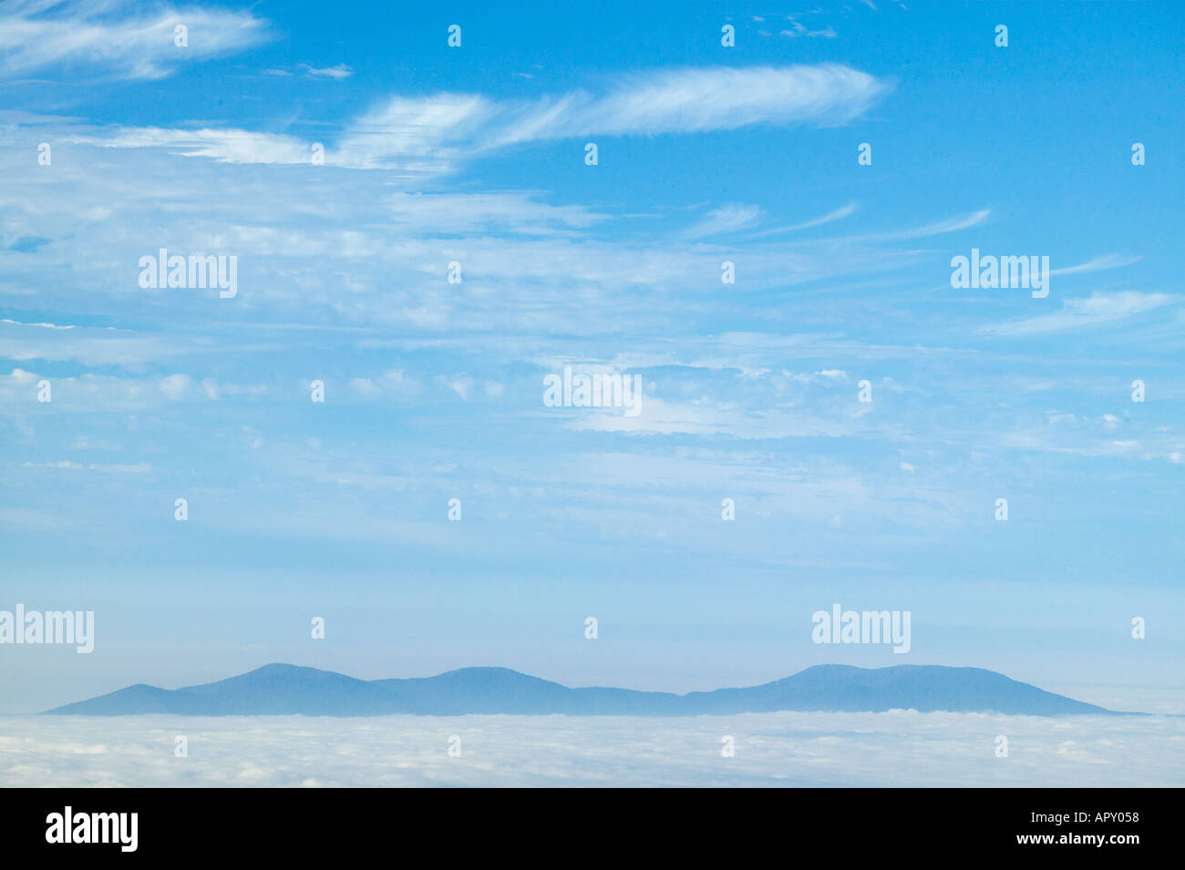 Vista Montagna con nuvole lungo la Cherohala Skyway Foto Stock