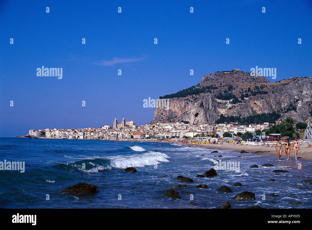 Spiaggia, Cefalú, Sicilia Italia Foto Stock