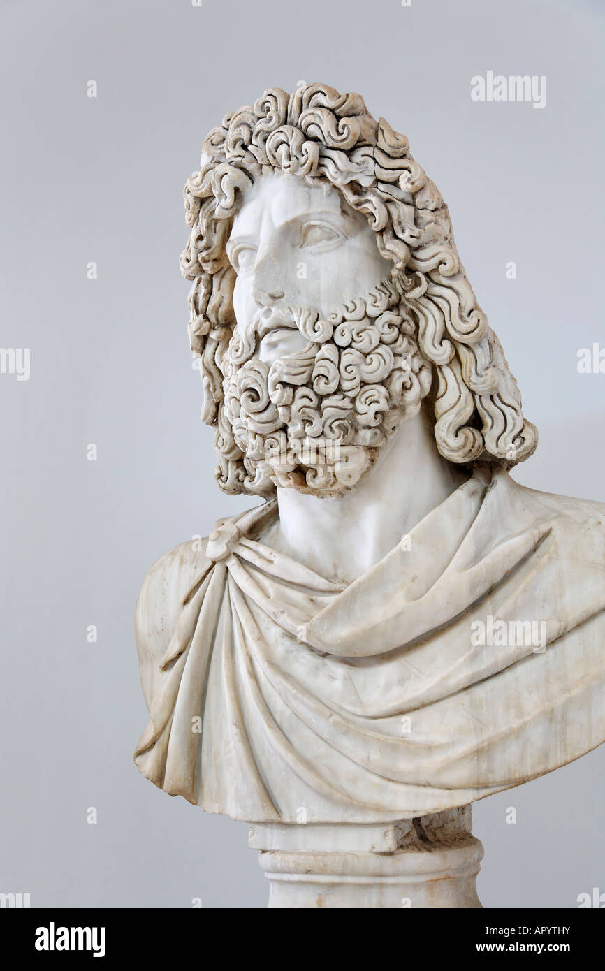 La scultura di Giove originariamente dal tempio di Giove ora in Sabratha Museo sul sito della Libia Foto Stock