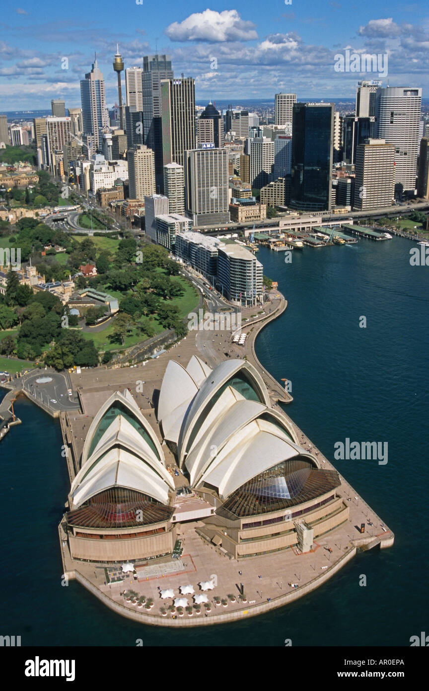 La Sydney Opera House e dall'aria, Sydney Opera House, architetto Jorn Utzon, Sydney, Porto di Sydney, Nuovo Galles del Sud, Australia Foto Stock