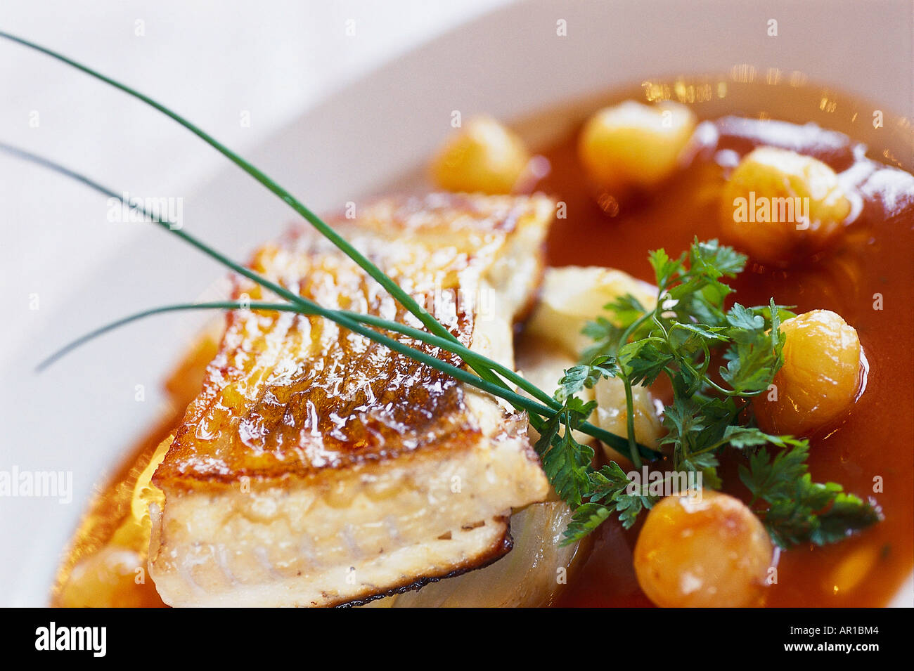 Piatto Di Pesce Al Ristorante Le Train Bleu Parigi Francia Foto