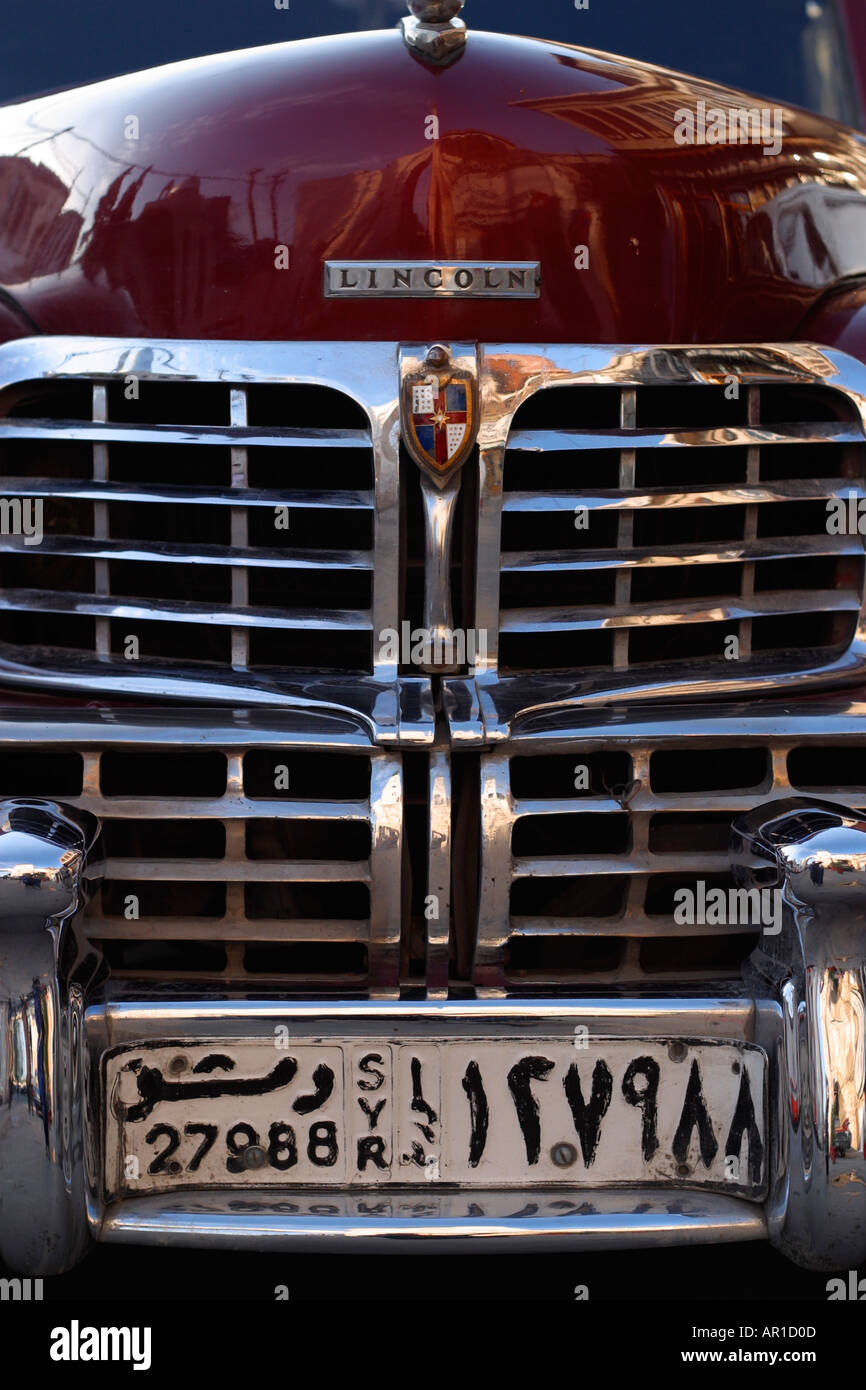 Auto d'epoca in bab sharki a Damasco in Siria Foto Stock