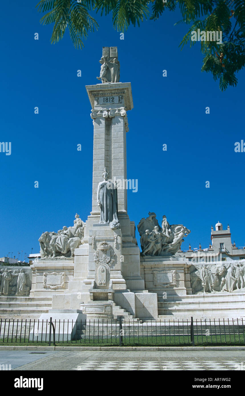 Monumento dedicato a Cortes di Cadice di 1812, Cadice il Parlamento, Plaza de Espana, Cadiz, Spagna Foto Stock