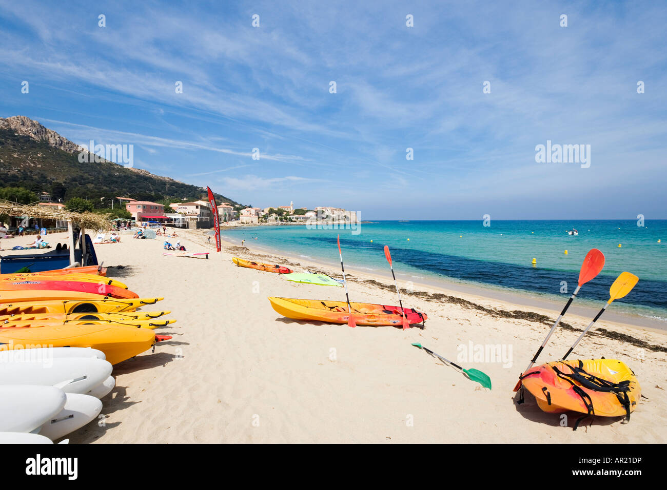 Spiaggia di Algajola, vicino a Calvi, la Balagne, costa Nord, Corsica, Francia Foto Stock