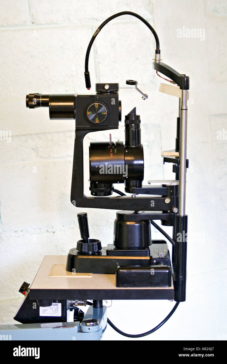 Microscopio oftalmico donati alla clinica oculistica in Guatemala Foto Stock