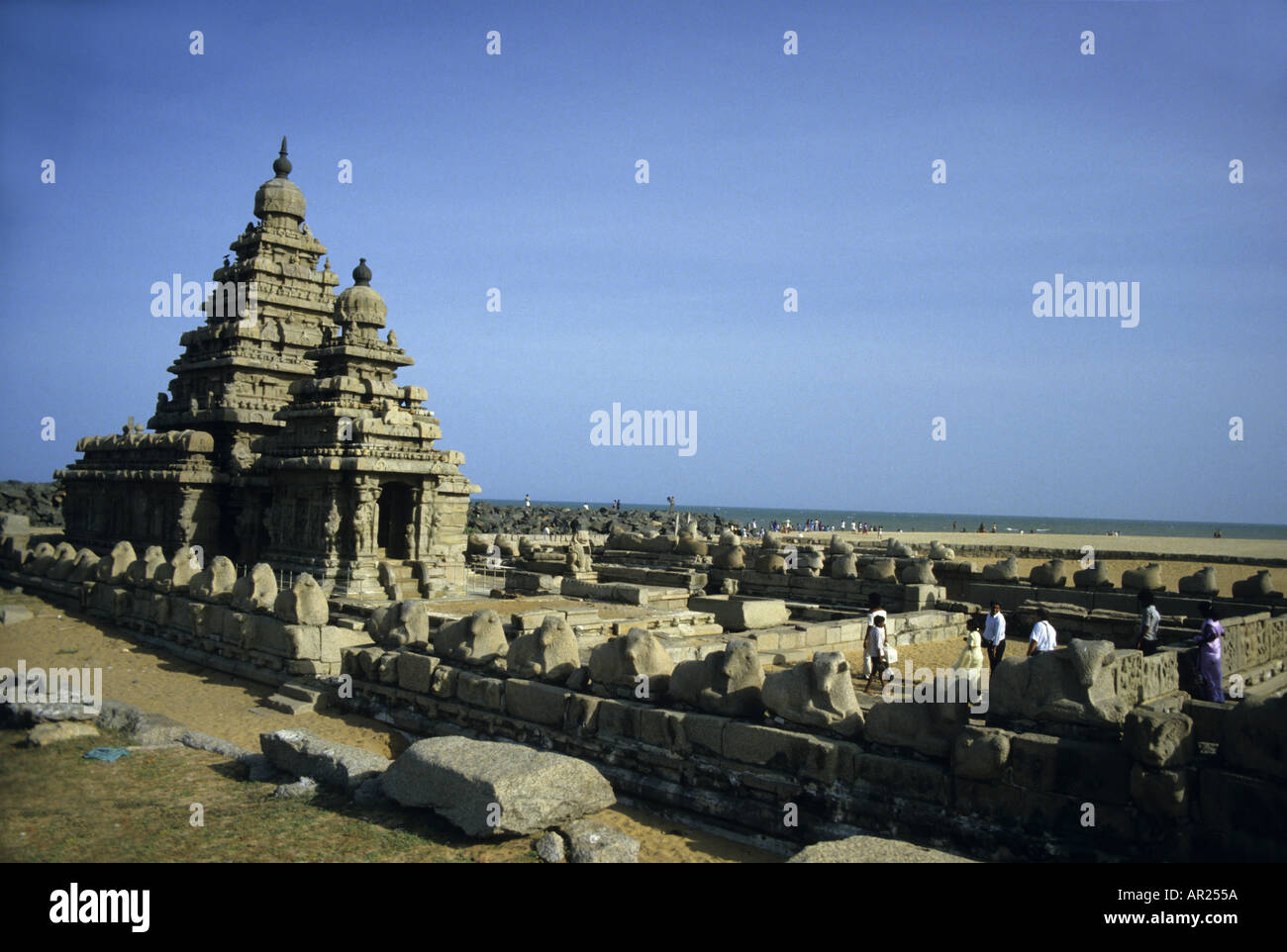 Mahabalipuram, Tamil Nadu, India - Riva tempio dedicato al dio Shiva sulla spiaggia Foto Stock