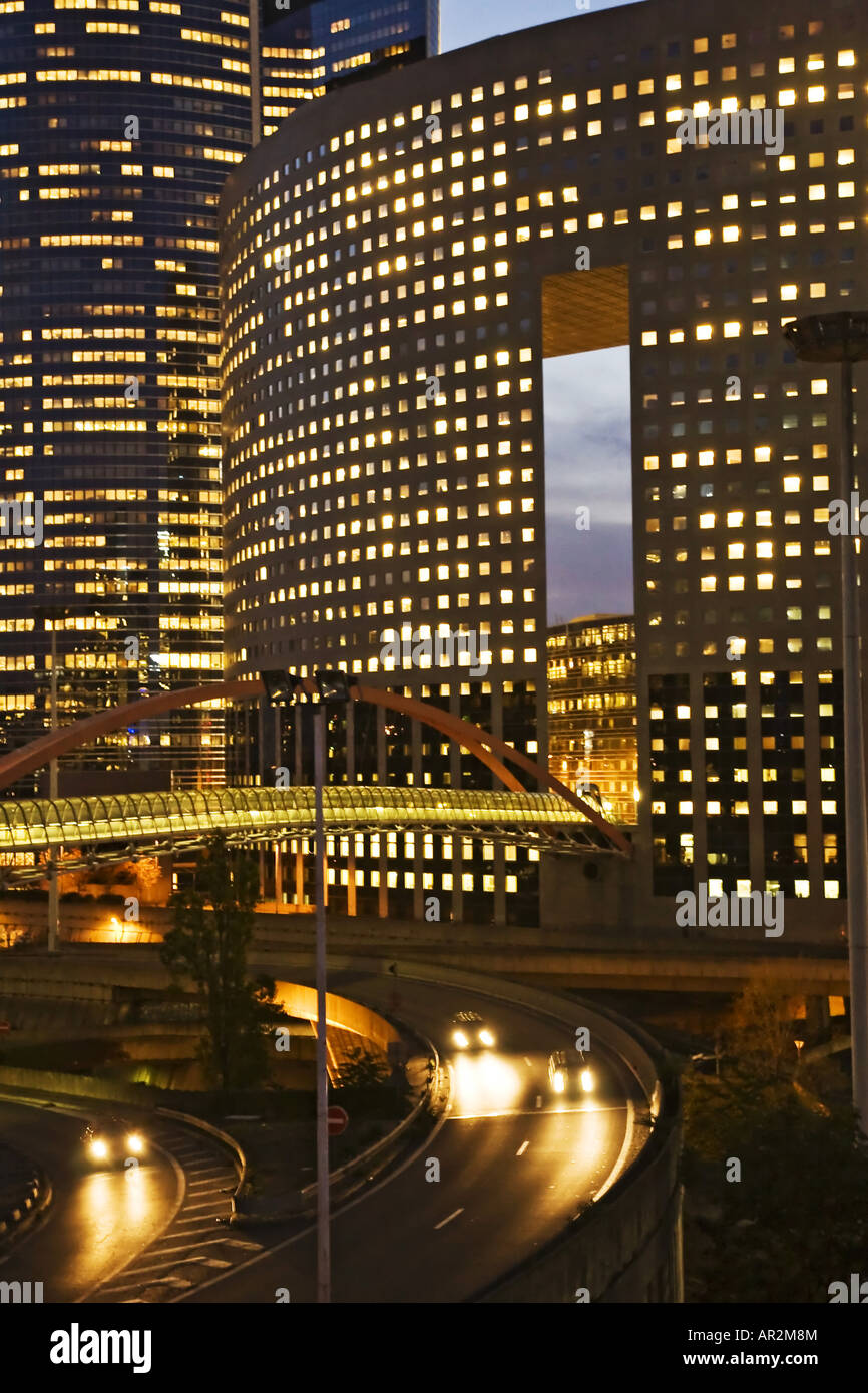 Vista di edifici ad alta a La Defense, Francia, Parigi Foto Stock