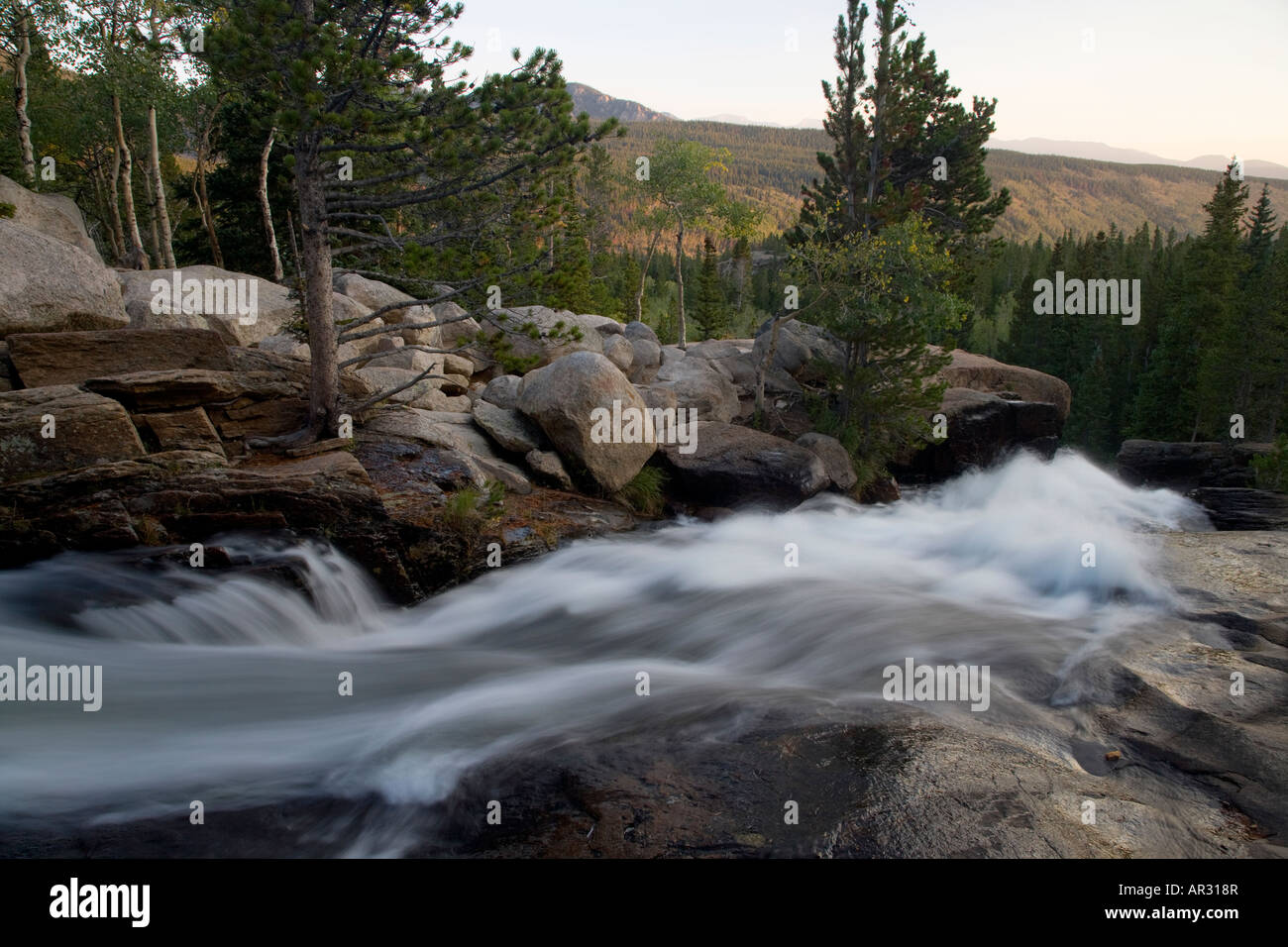 Glacier Creek in alto di Alberta cade, Rocky Mountain National Park, COLORADO, Stati Uniti Foto Stock