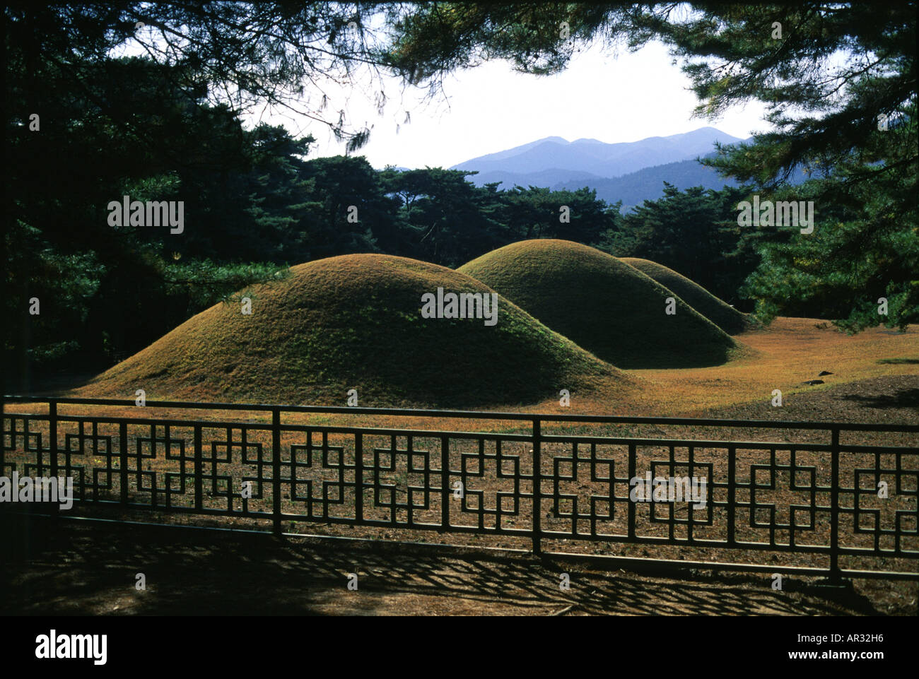 Tombe reali sul Monte Namsan, Geongju Kyongju, Geongju, Corea del Sud Asia Foto Stock