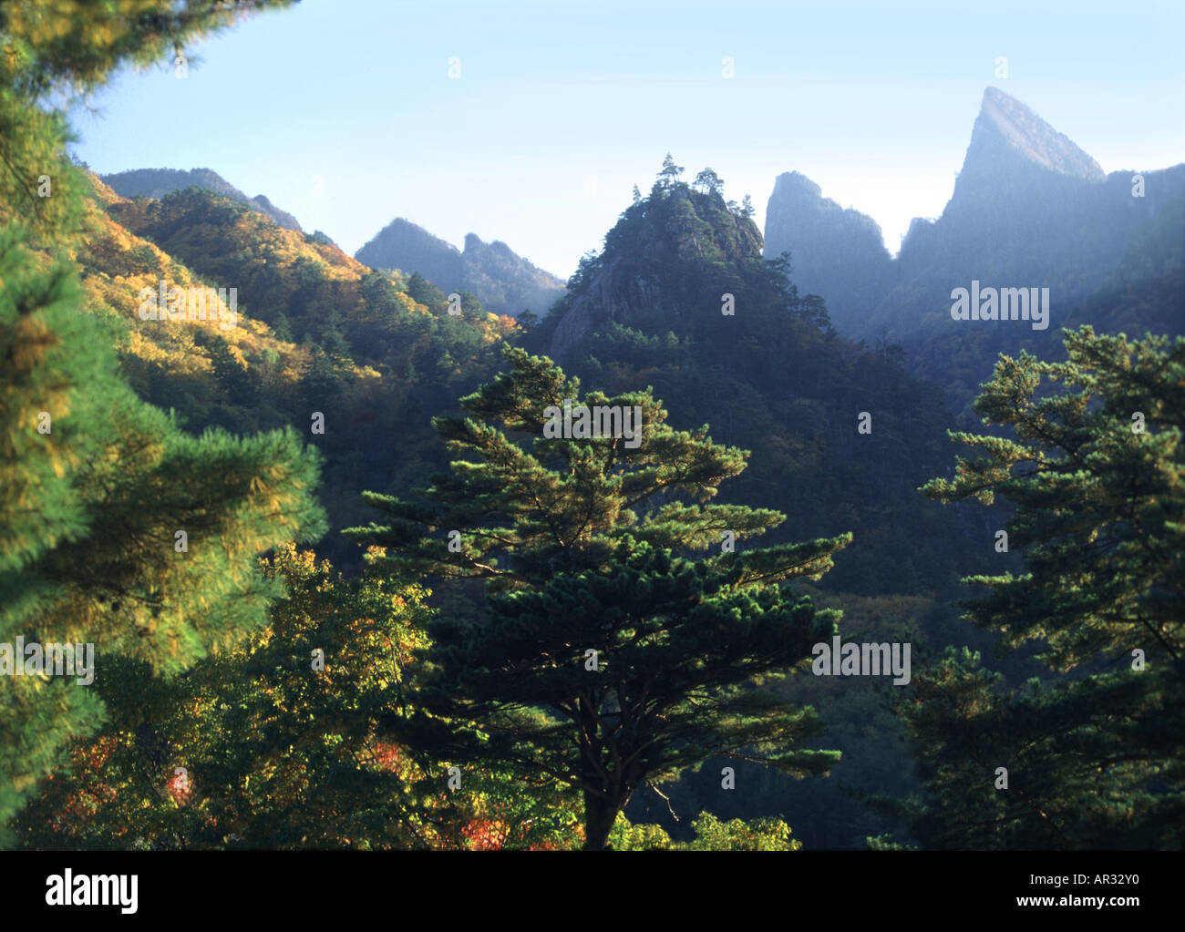 Soraksan Montagne in autunno, Soraksan, Corea del Sud, Asia Foto Stock