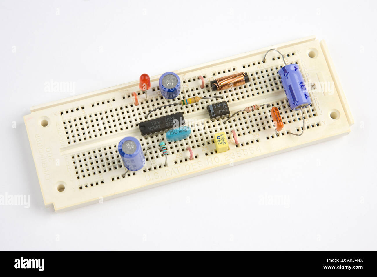 Prototipo sperimentale di scheda a circuito elettronico / breadboard Foto Stock