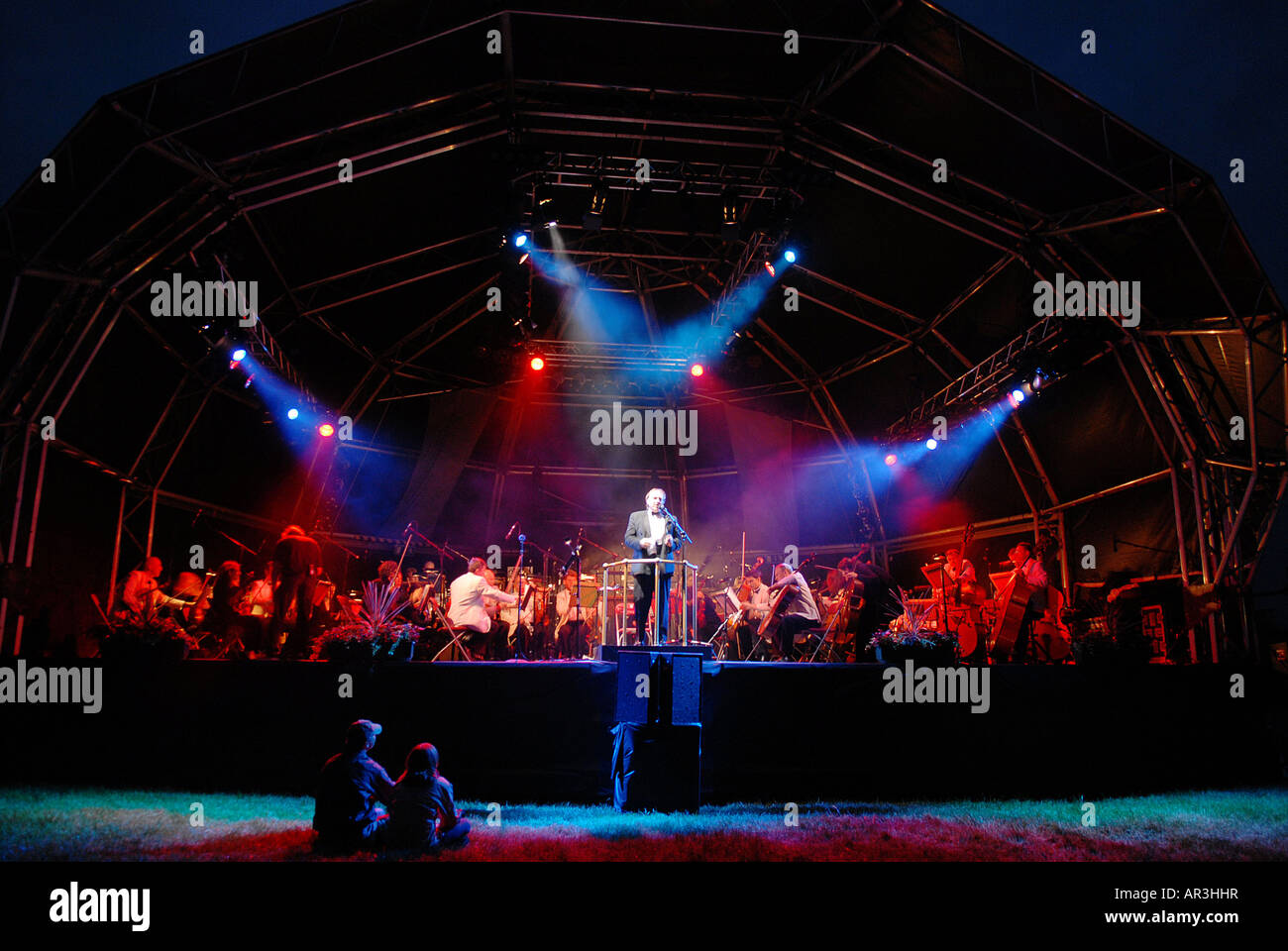 Pic martin phelps 08 07 06 prom a Lacock Abbey stage Foto Stock