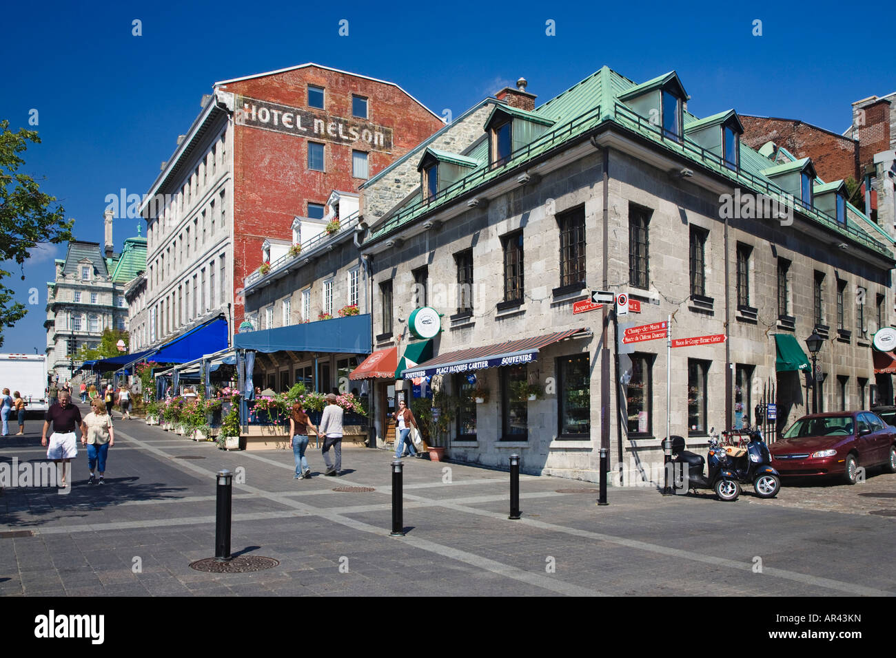 Architettura storica si trova sulla piazza della città e luogo di Jacques Cartier in Quebec Montreal Foto Stock