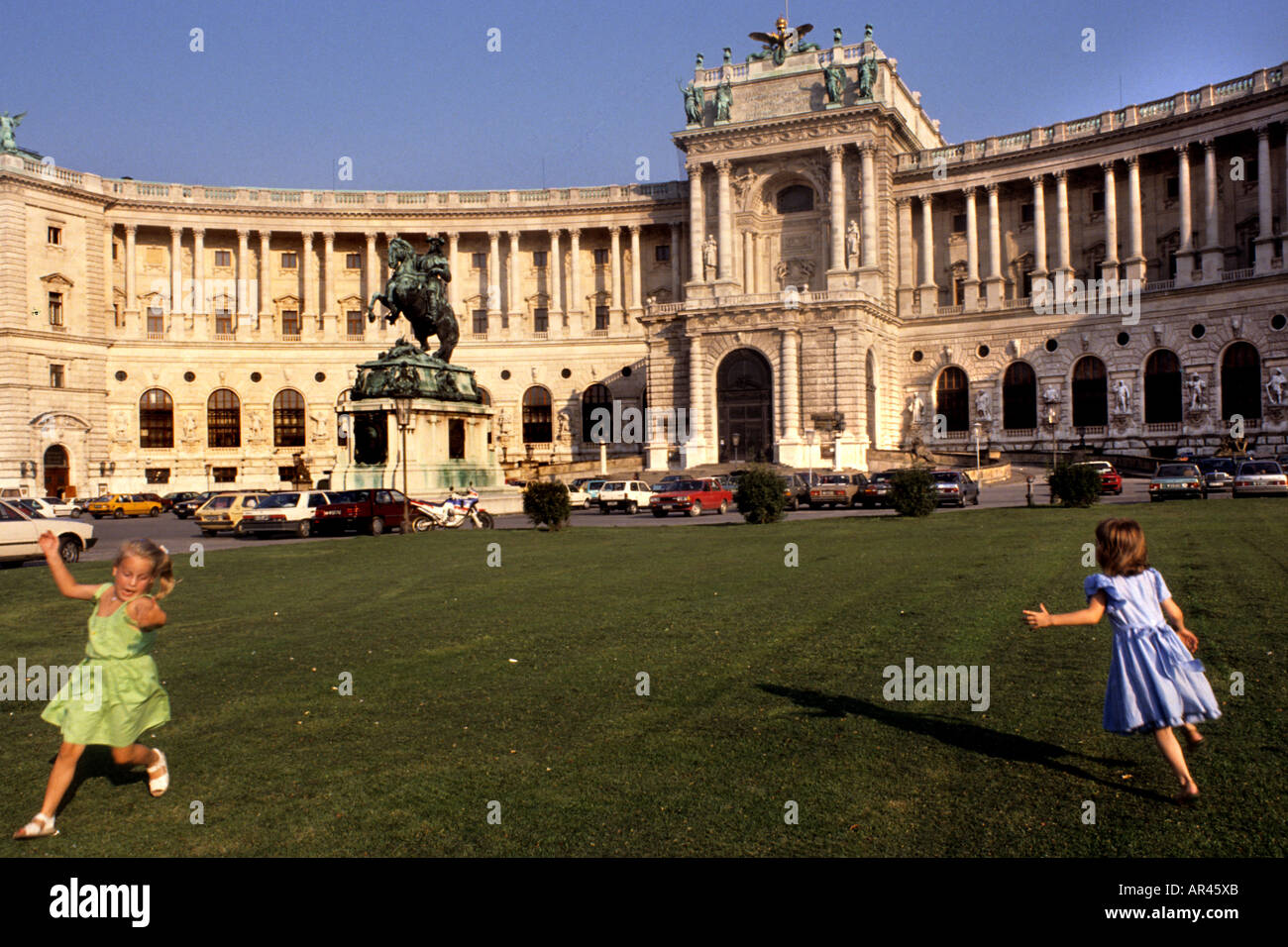 Vienna due bambine Museo delle Belle Arti Maria Therisien Platz Foto Stock