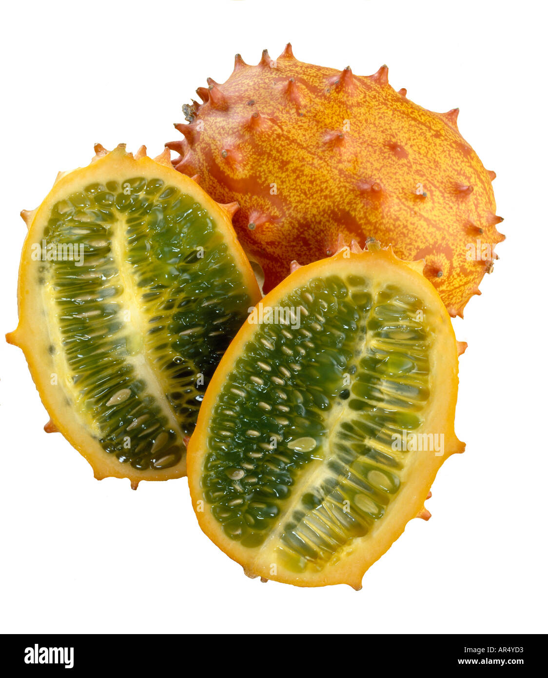 Kiwanos - cornuto melon - una intera e due metà Foto Stock
