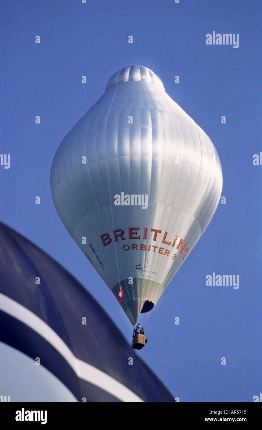 Bristol Balloon Festival replica in scala ridotta del Breitling Orbiter alta altitudine palloncino Inghilterra Foto Stock