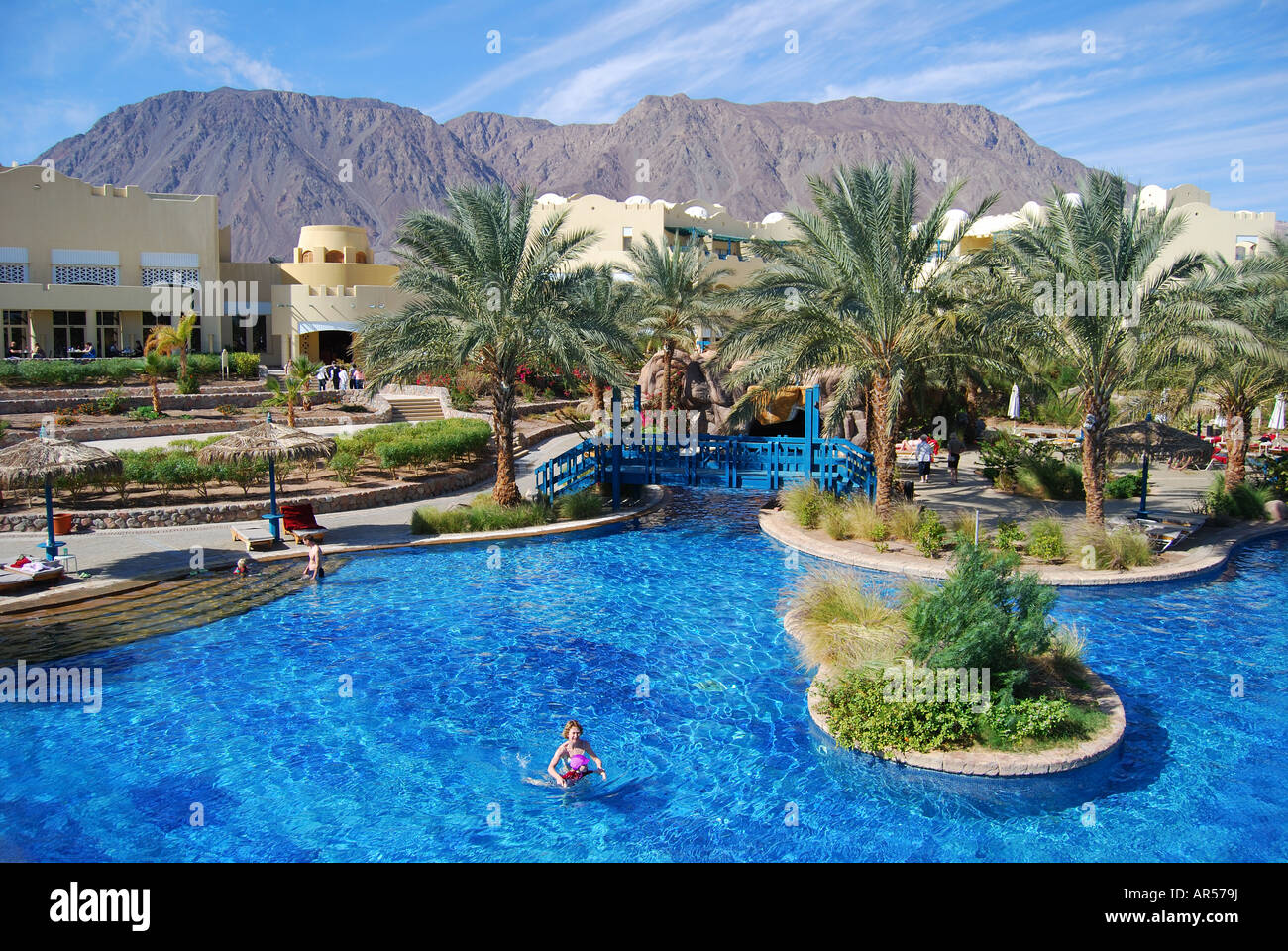 Piscine, Marriott Beach Resort Hotel, Taba Heights, Penisola del Sinai, Repubblica di Egitto Foto Stock