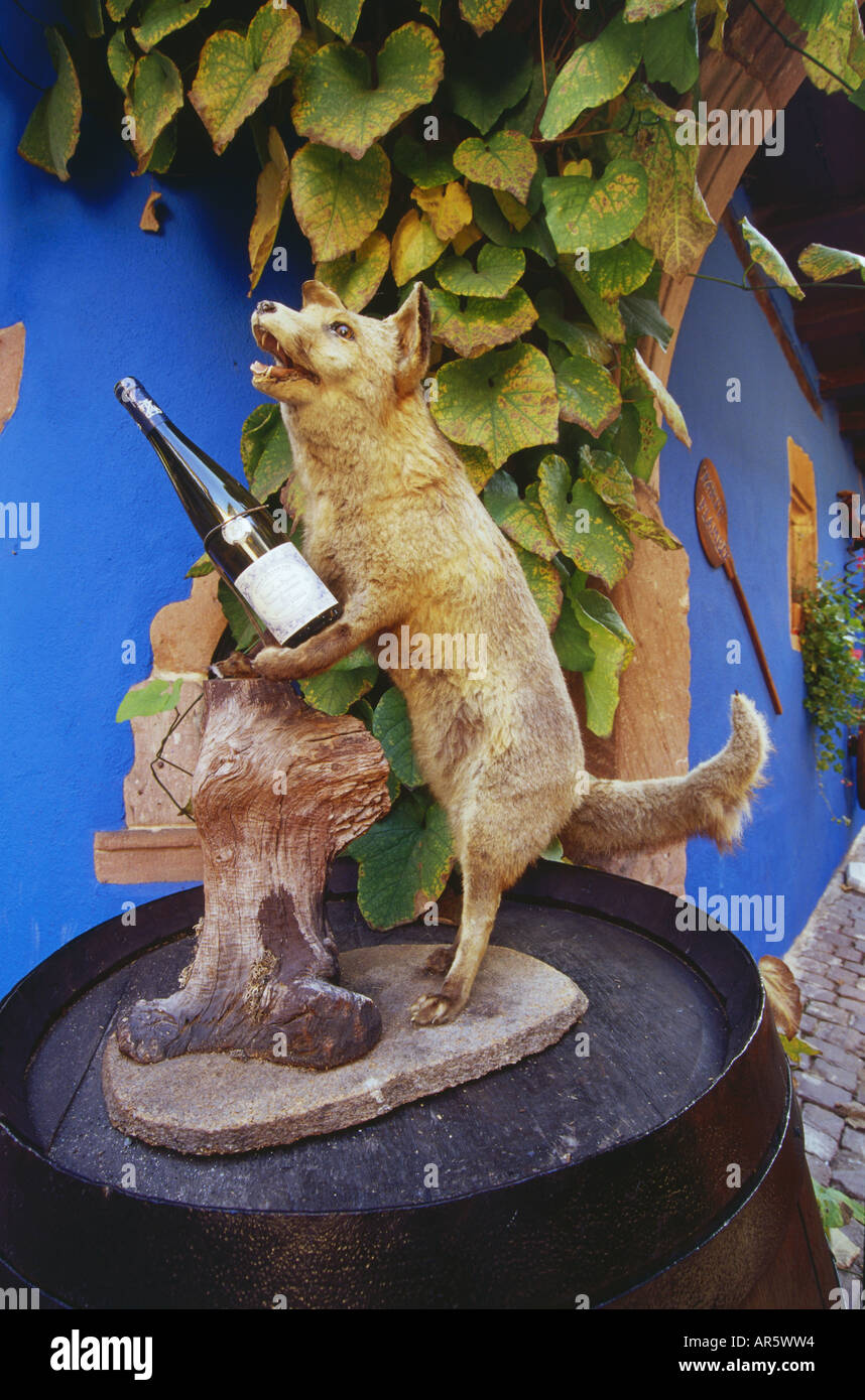 Osteria "Au Tire Bouchon' in Riquewihr, Elsass, Francia Foto Stock