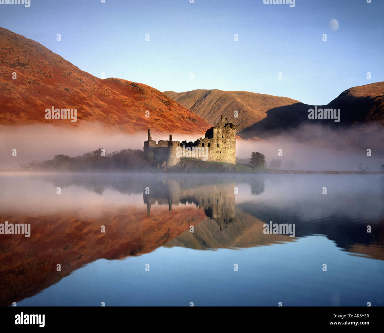 GB - Scozia: Kilchurn Castle sul Loch Awe Foto Stock