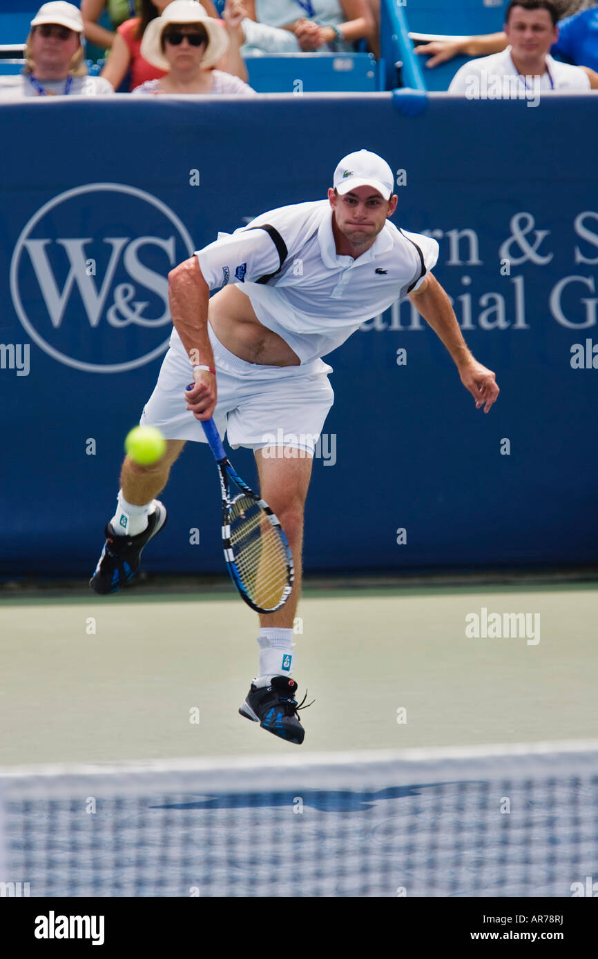 Andy Roddick gioca in Cincinnati occidentale e meridionale di tennis ATP nel torneo di Cincinnati in Ohio. Foto Stock