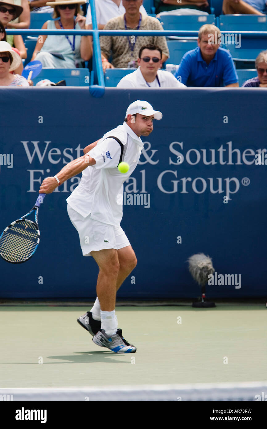Andy Roddick gioca in Cincinnati occidentale e meridionale di tennis ATP nel torneo di Cincinnati in Ohio. Foto Stock