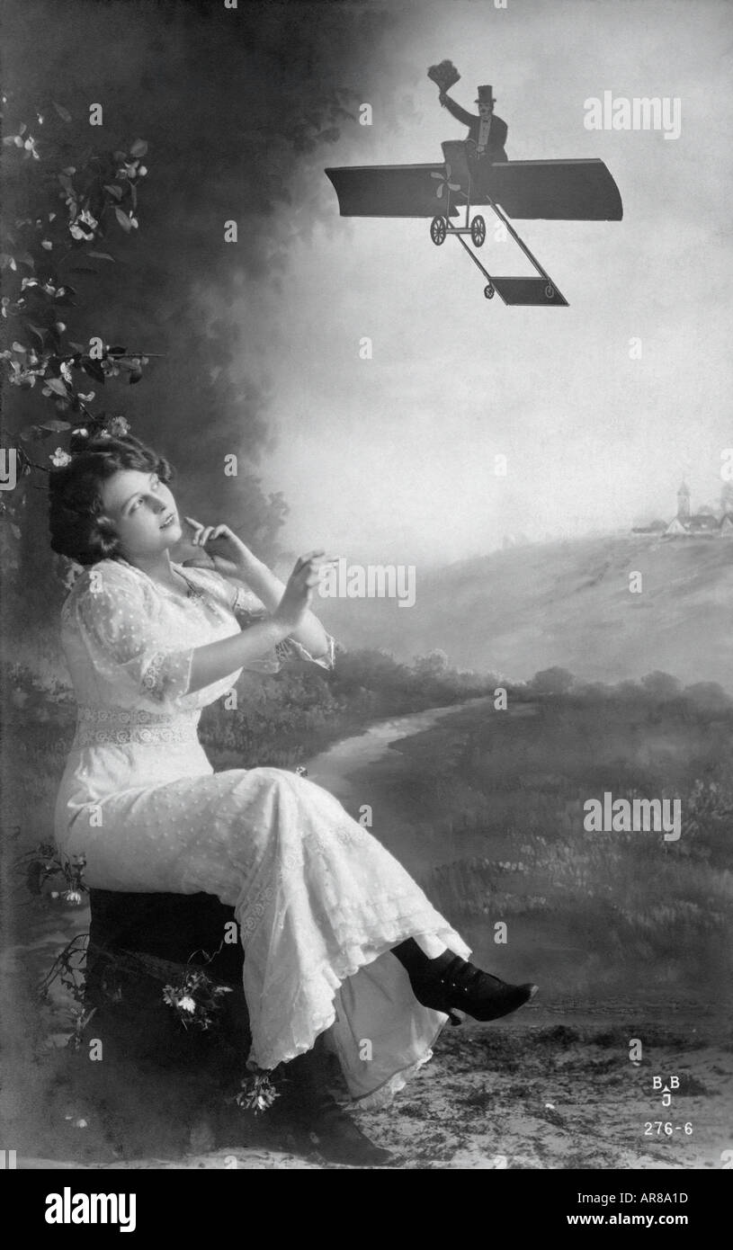 Vintage foto di donna fantasticando su Flying Gentleman Foto Stock