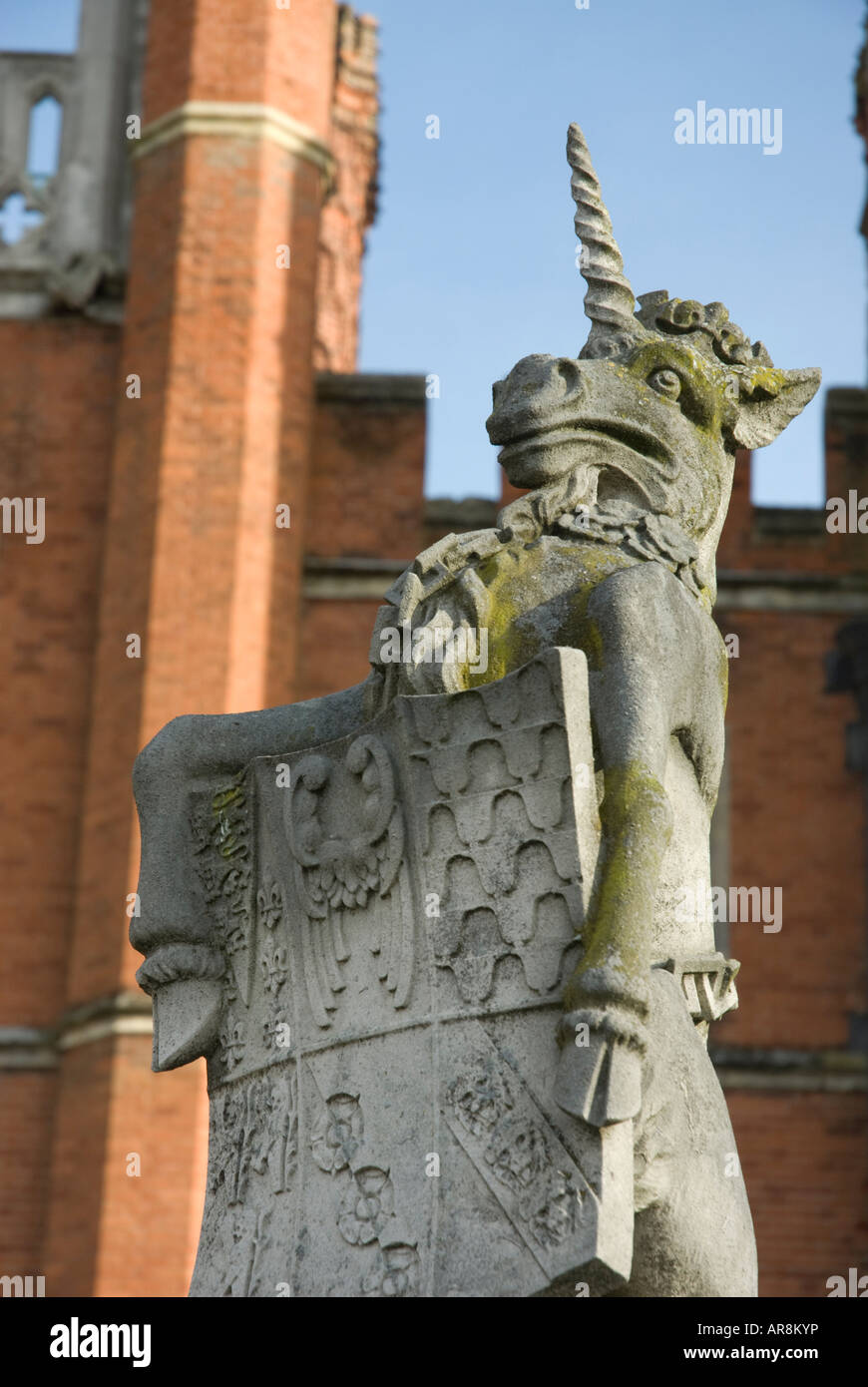Statua al di fuori del Palazzo di Hampton Court Foto Stock