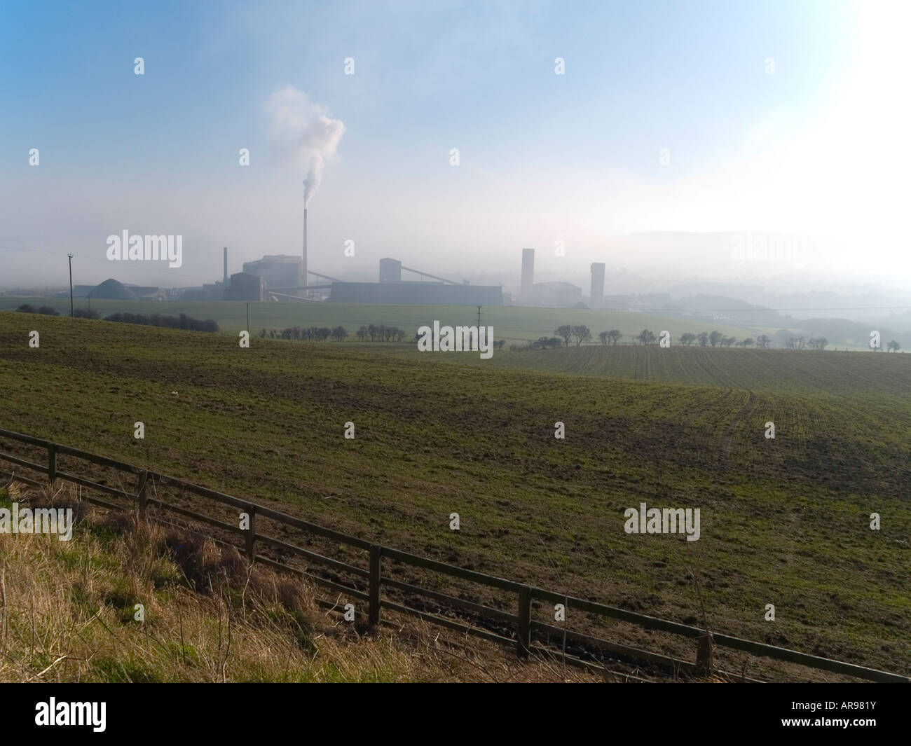 Boulby miniera di potassio nel North Yorkshire una miniera di lavoro e anche la casa del Regno Unito Materia Oscura Progetto di ricerca su una nebbia di mattina Foto Stock