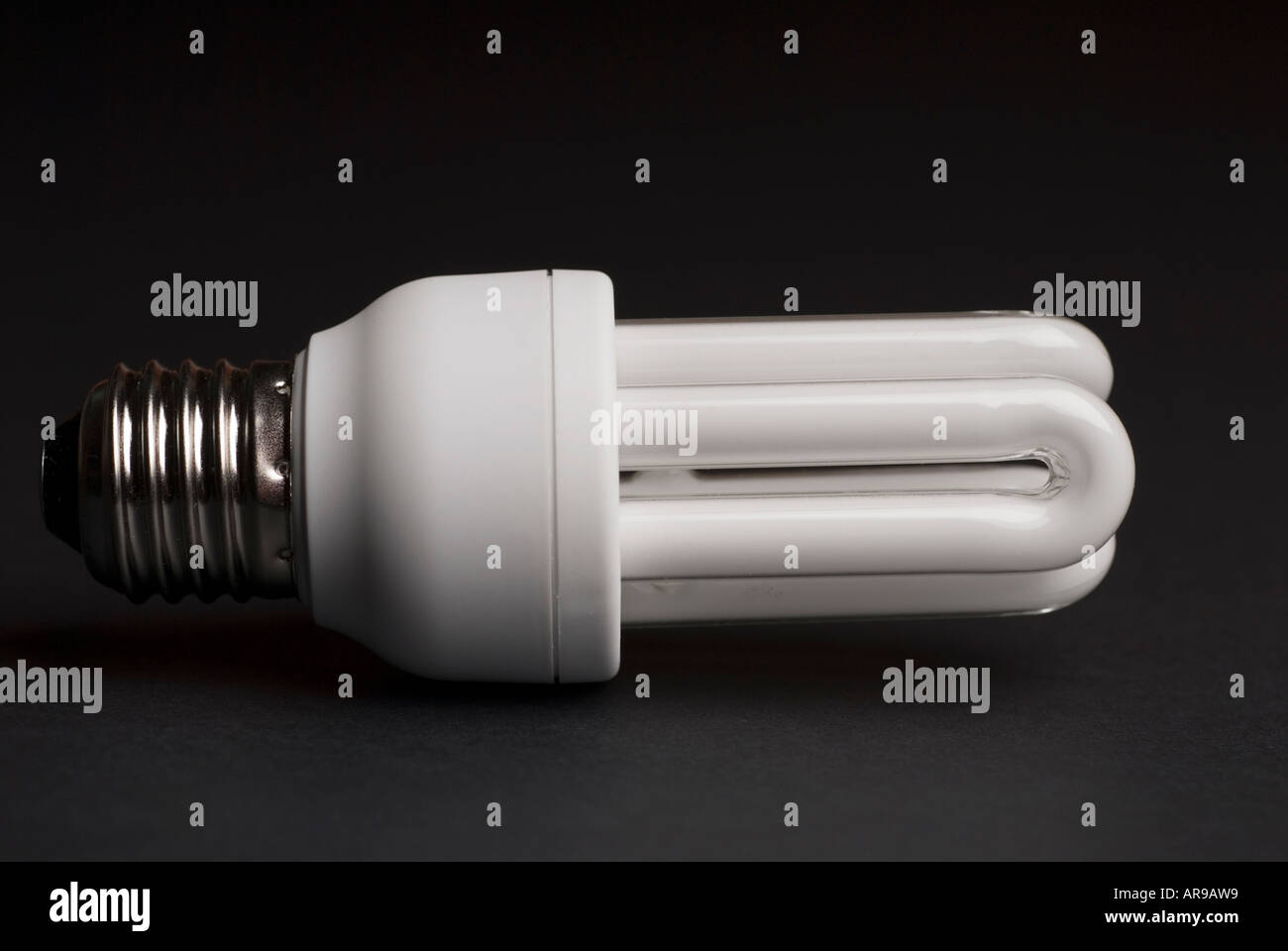 Immagine del nuovo stile efficiente dal punto di vista energetico lampada Foto Stock