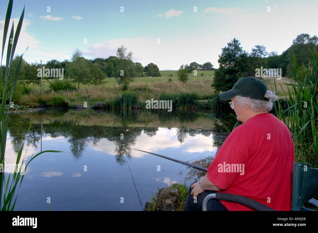 Donna Moel Pesca y Garth Piscina Birmingham Welshpool Galles Centrale Foto Stock