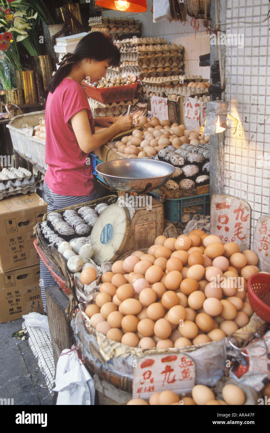 Fornitore di uovo mercato all'aperto di Hong Kong Foto Stock
